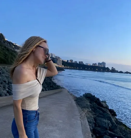 Antonella, 19 años